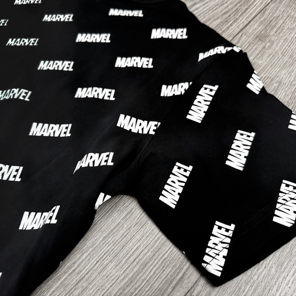 MARVEL Comics Logo All Over Print T-Shirt Size L Black Limited Edition Japan Y2k - Picture 5 of 11